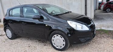 Opel Corsa 1.2 5 porte Club