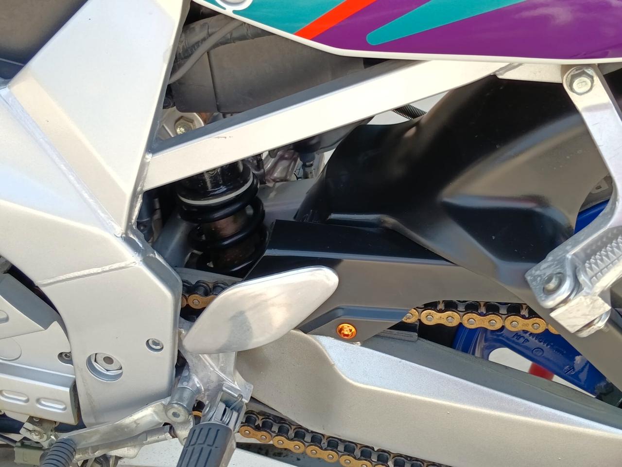Yamaha FZR 600 R