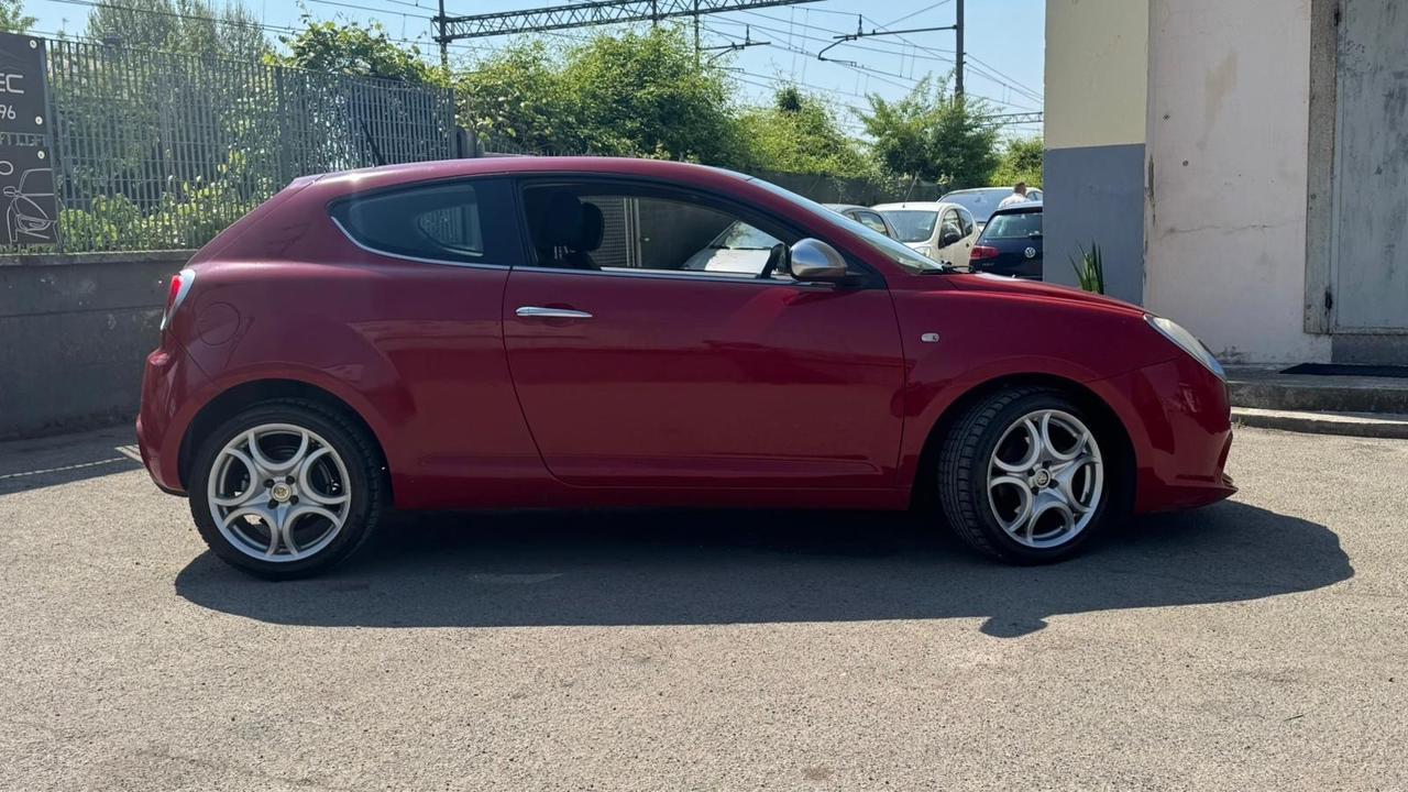 Alfa Romeo MiTo 1.4 105 CV M.air S&S Distinctive Sport Pack