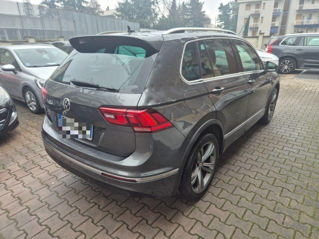 VOLKSWAGEN Tiguan 1.5 TSI 150 CV DSG Sport ACT BMT R-LINE GRANDINATA