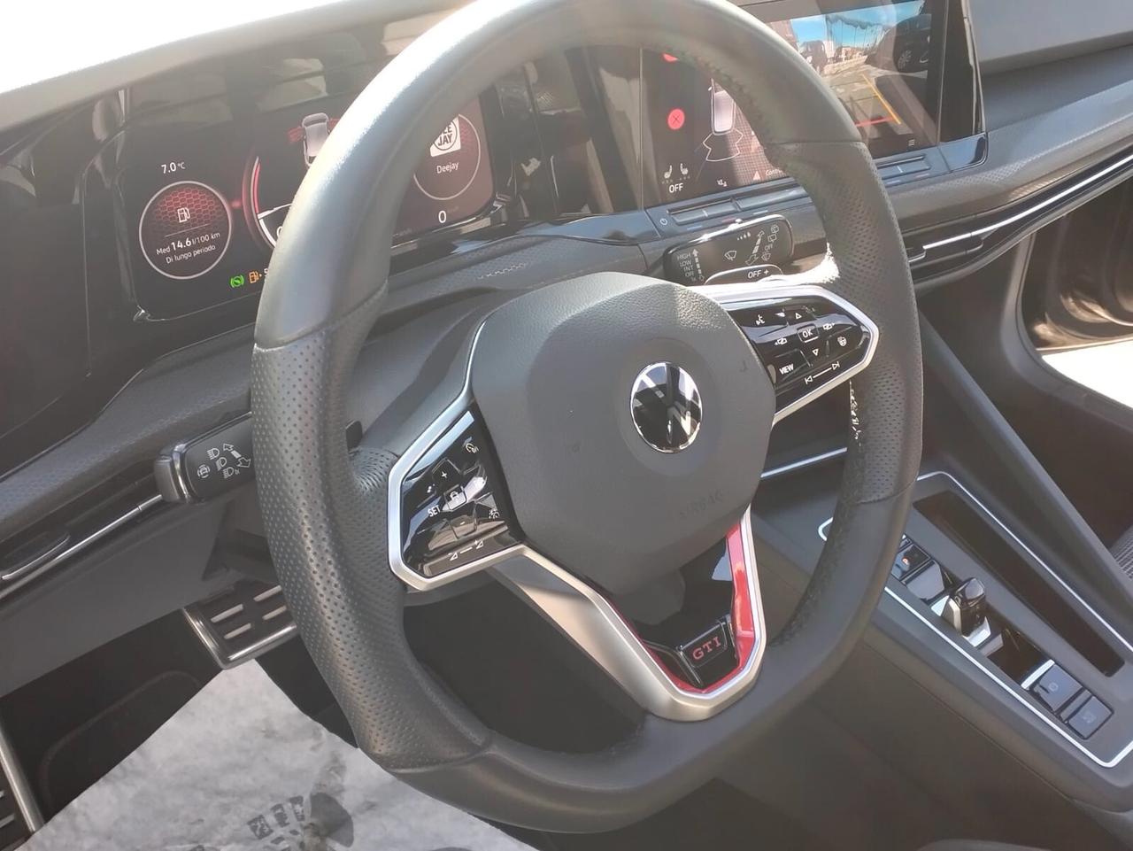 Volkswagen Golf GTI 2.0 TSI DSG