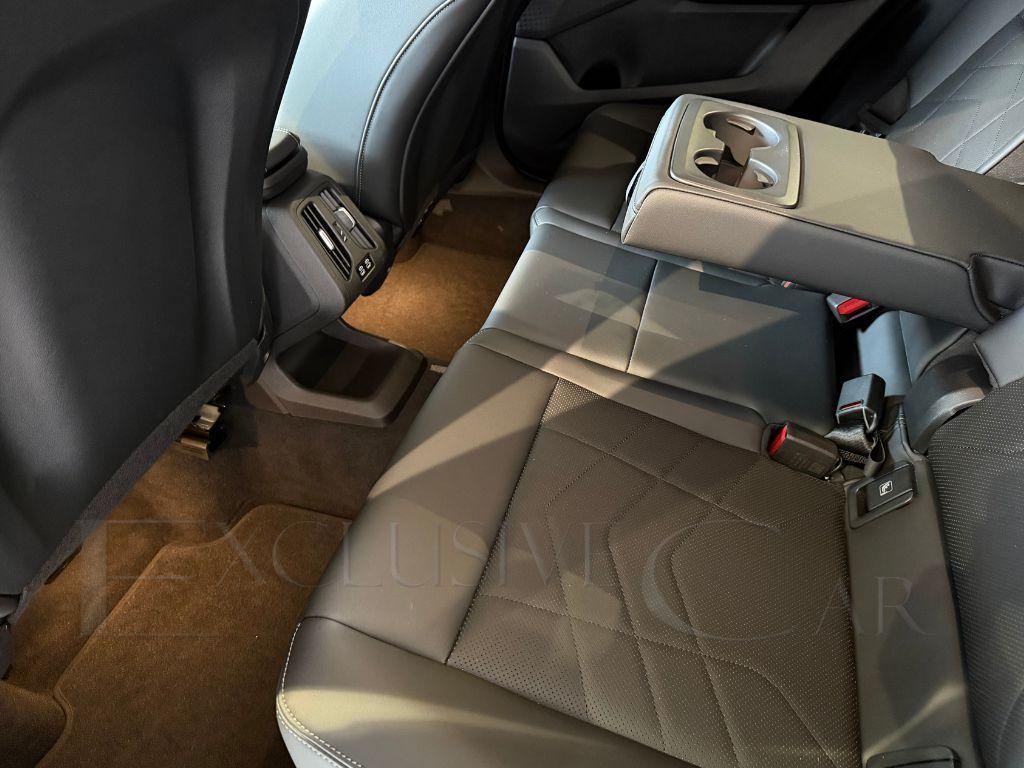 BMW - X1 - sDrive18d Msport