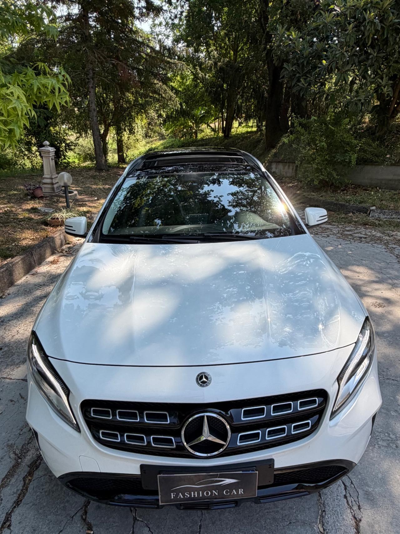 Mercedes-benz GLA 200d Sport FULL TETTO NAVY