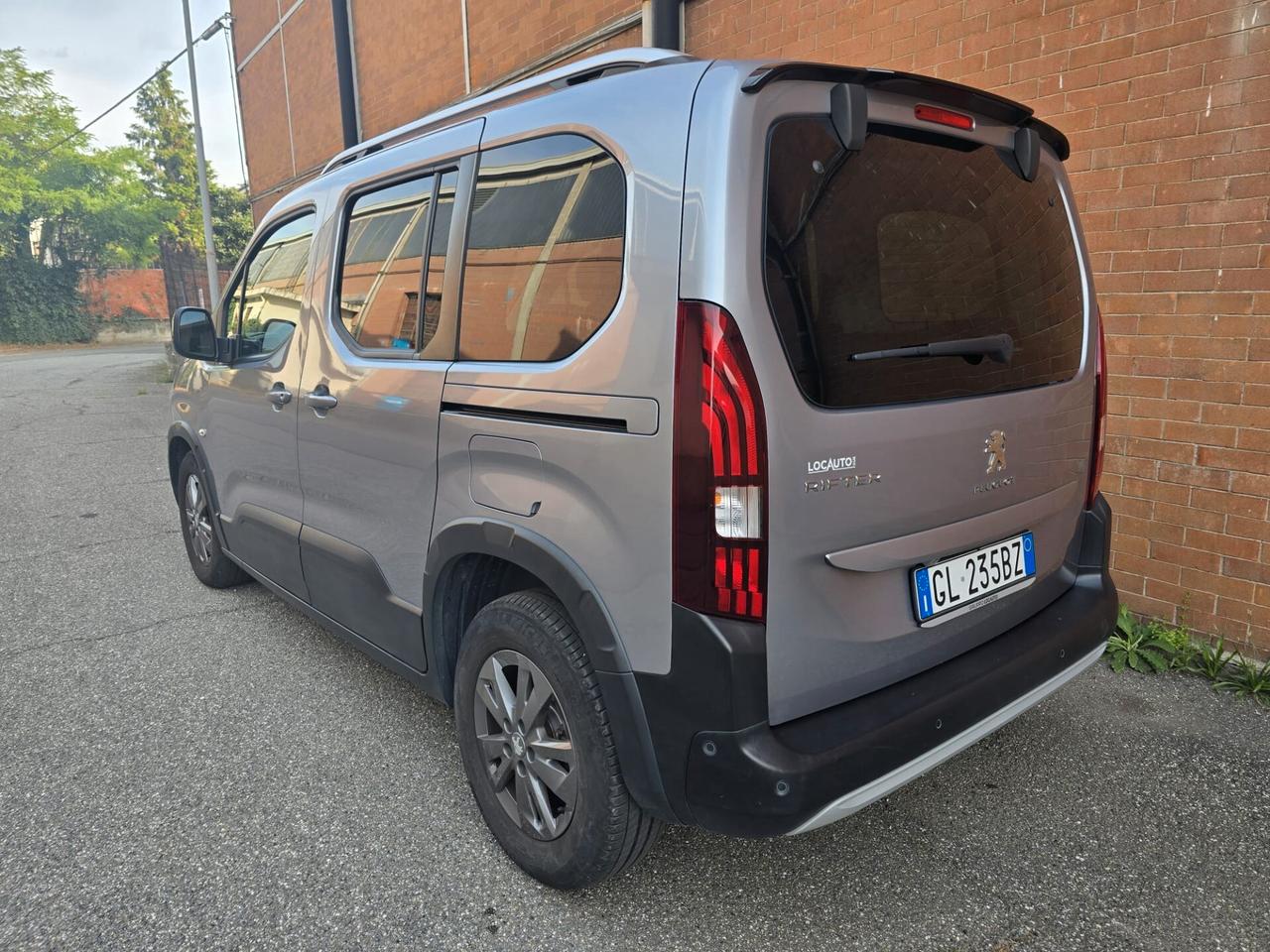 Peugeot Rifter Mix BlueHDi 130 S&S PC Allure Standard