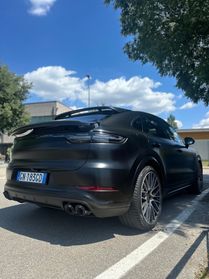 Porsche Cayenne Coupé 3.0 V6 E-Hybrid Platinum Edition