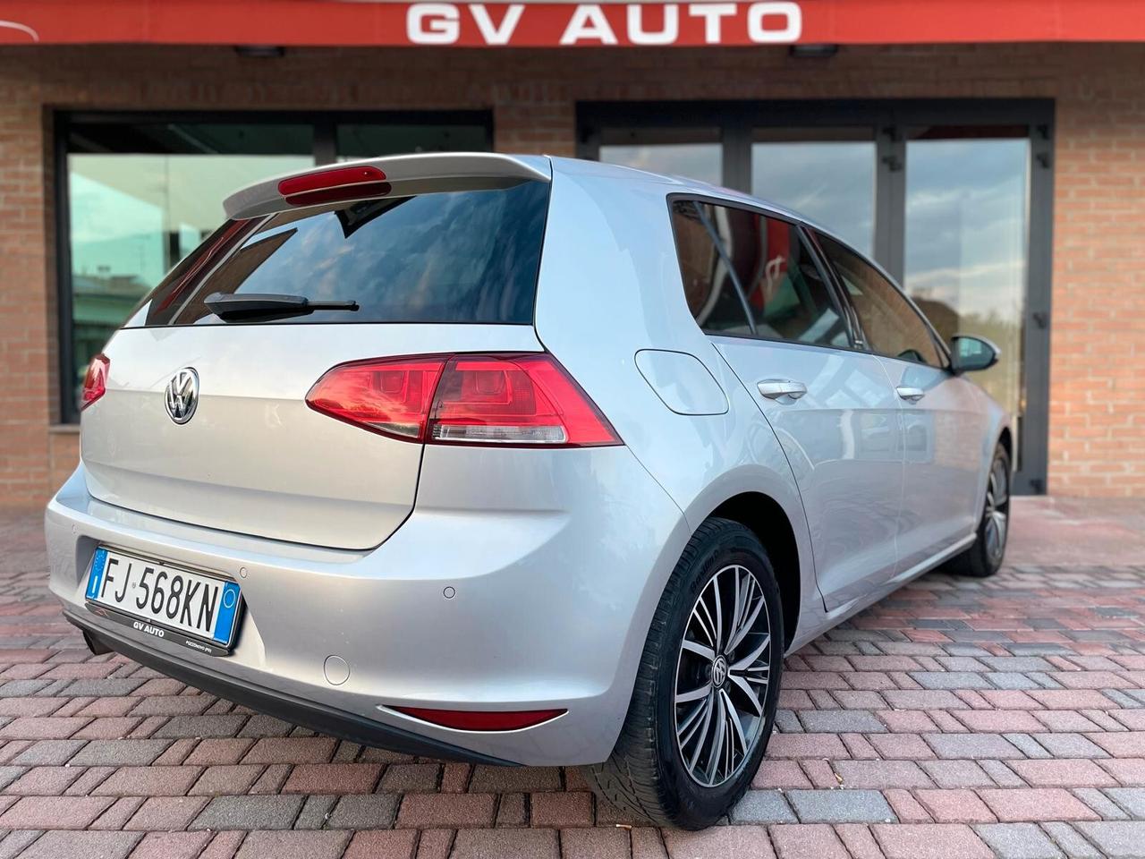 Volkswagen Golf 1.6 TDI Executive BlueMotion