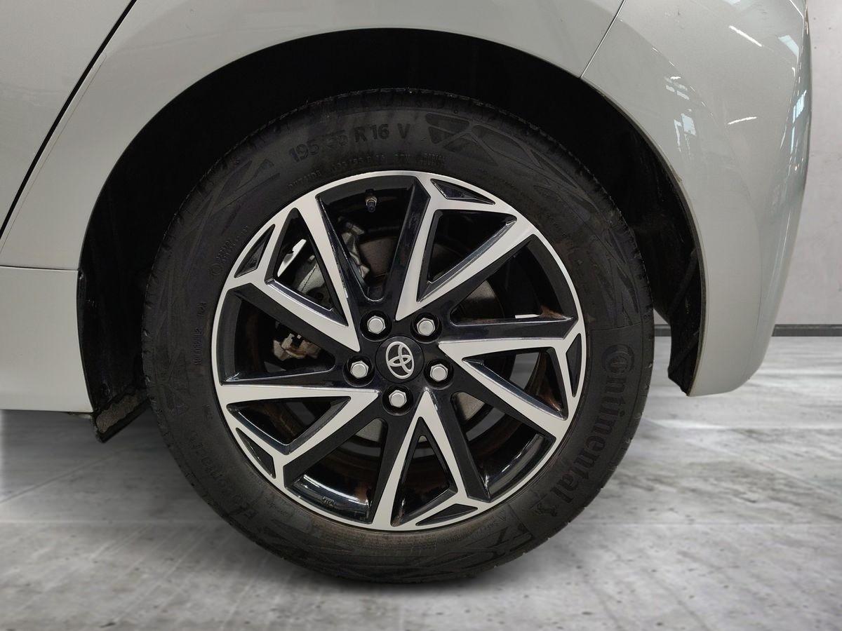 TOYOTA Yaris IV 2020 - Yaris 1.5h Style