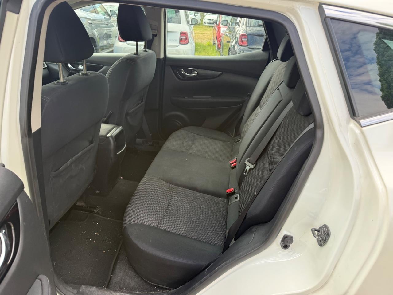 Nissan Qashqai 1.5 dCi Visia