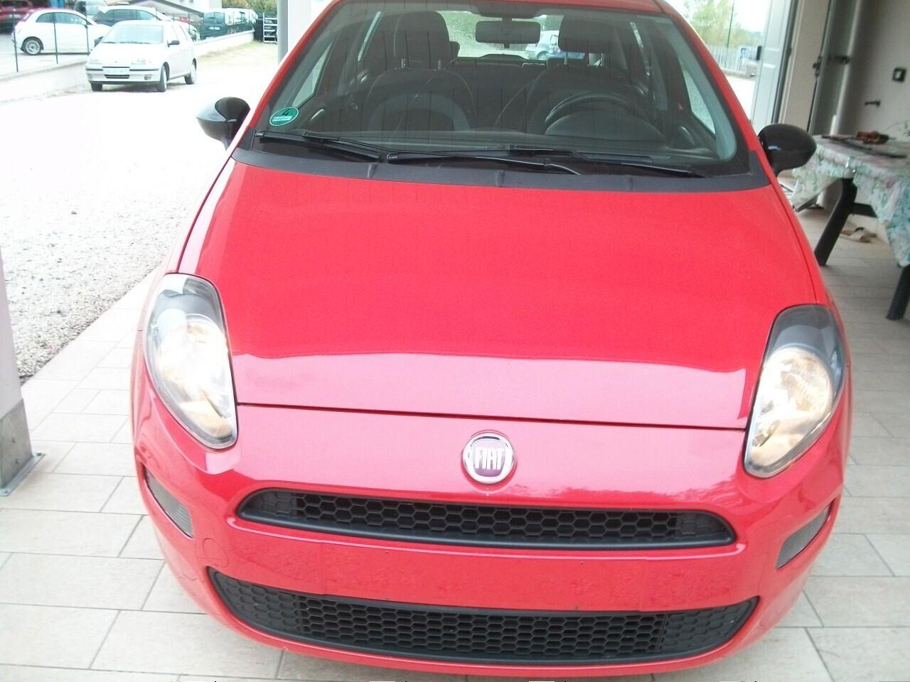 Fiat Punto 0.9 TwinAir Turbo S&S 5 porte TwinAir DEL 2012 SI NEOPATENTATI EURO 400,00 IN PIU PER GARANZIA