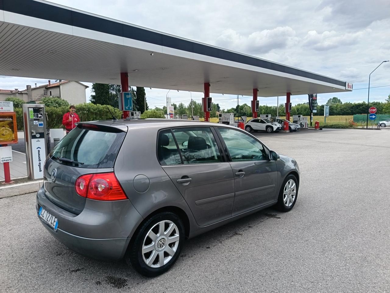 Volkswagen Golf 1.6 16V FSI 2006 ok neo patente