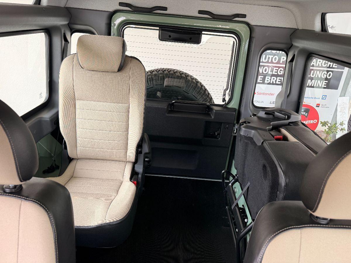LAND ROVER - Defender 90 2.2 td SW