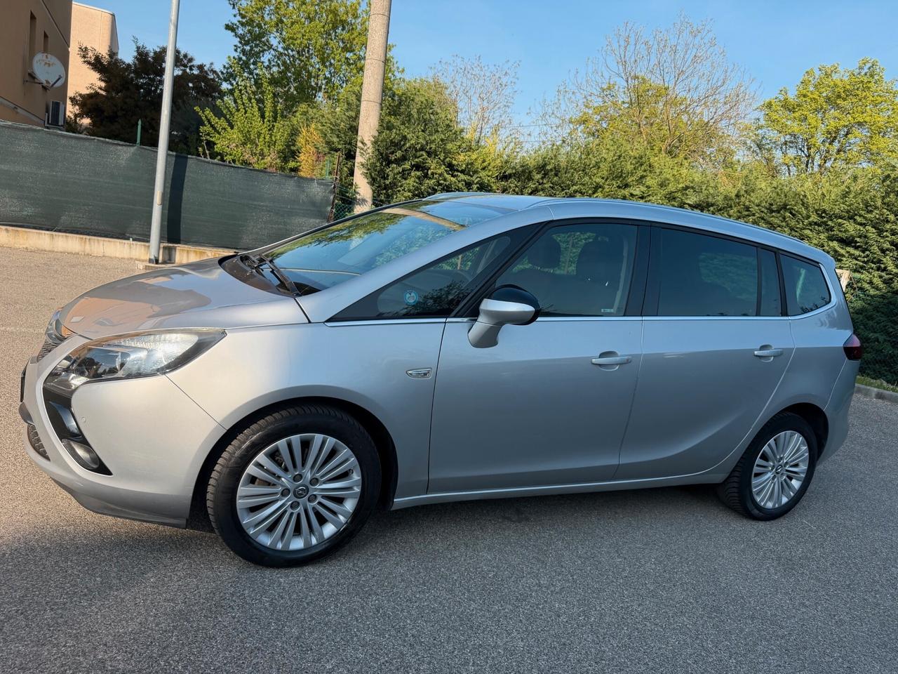 Opel Zafira Tourer 1.6 METANO - 7 POSTI - 12 MESI DI GARANZIA -