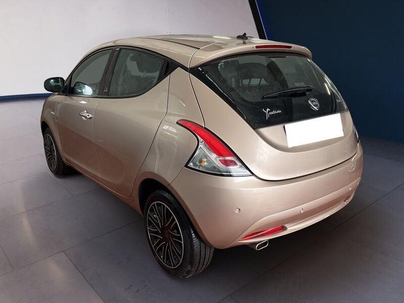 Lancia Ypsilon III 2015 1.0 hybrid Gold s&s 70cv