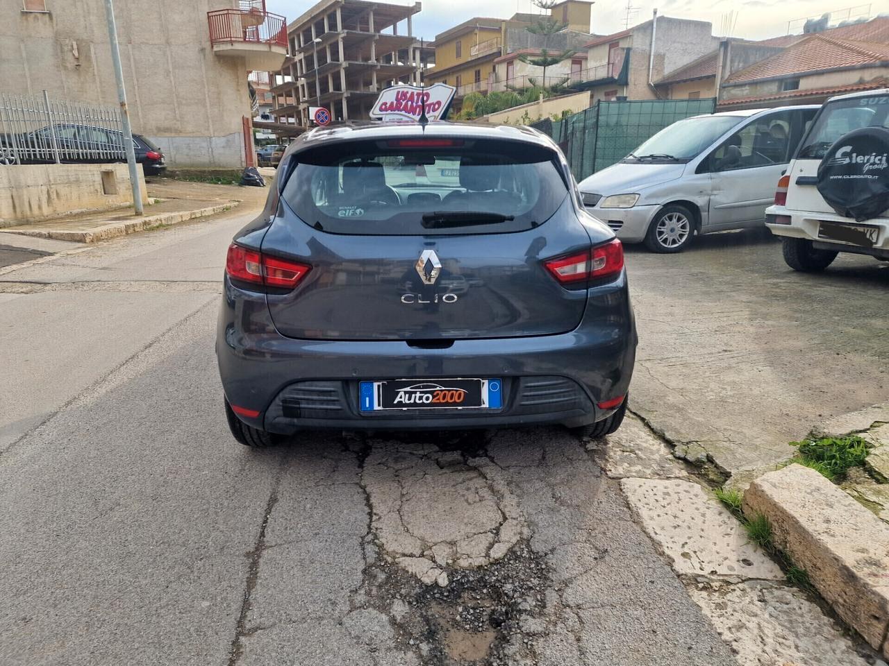 Renault Clio dCi 8V 75 CV 5 porte Duel
