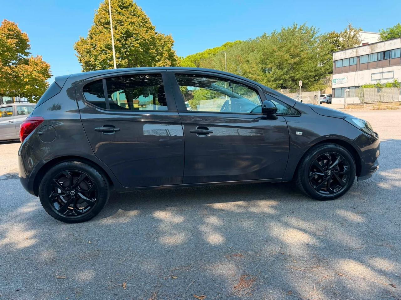 Opel Corsa 1.4 90CV GPL Tech 5 porte Cosmo