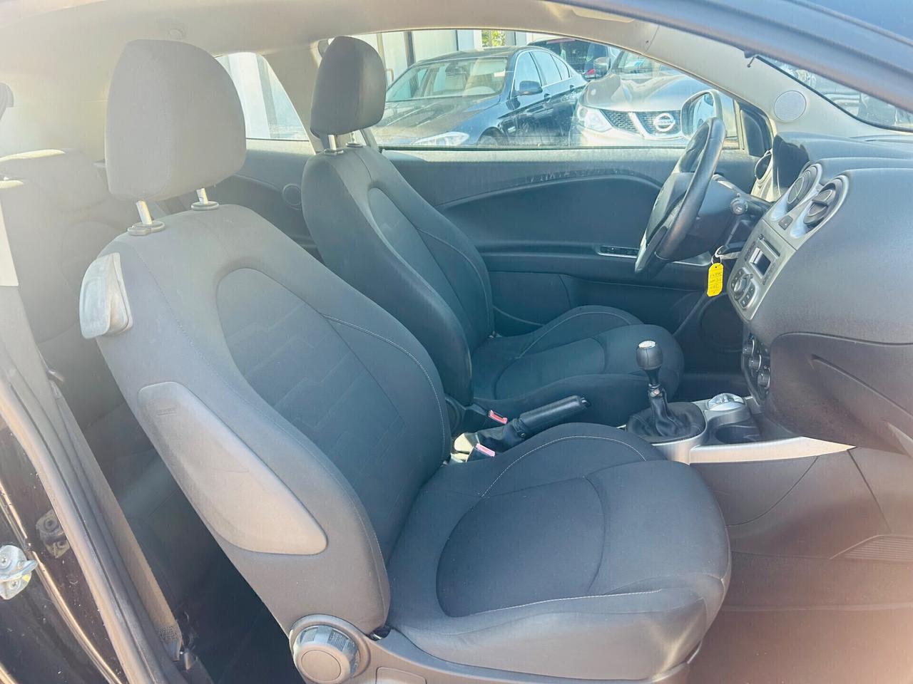 Alfa Romeo MiTo 1.3 JTDm-2 95 CV S&S Distinctive Sport Pack