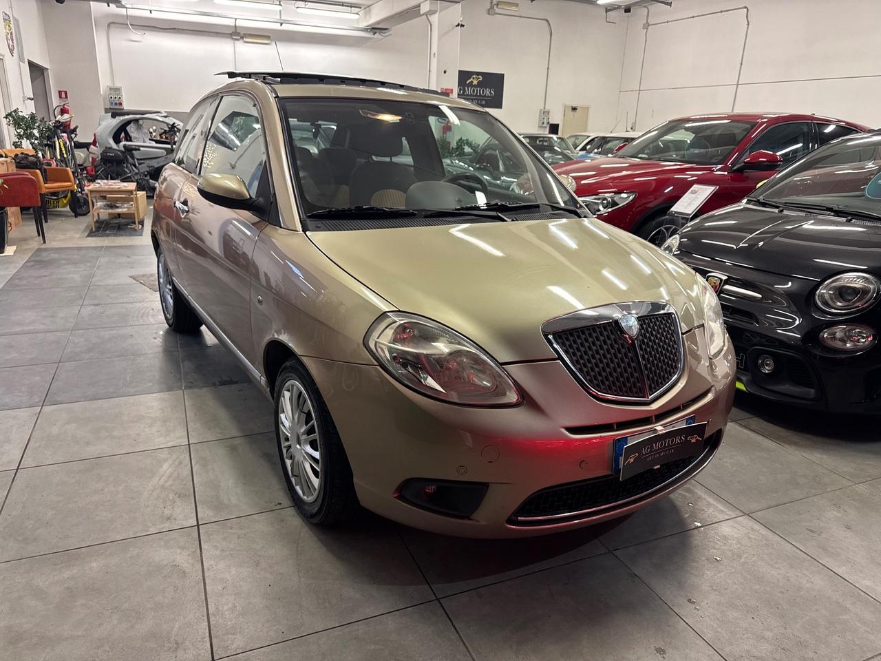 Lancia Ypsilon 1.3 MJT 90 CV diesel AUTOMATICA