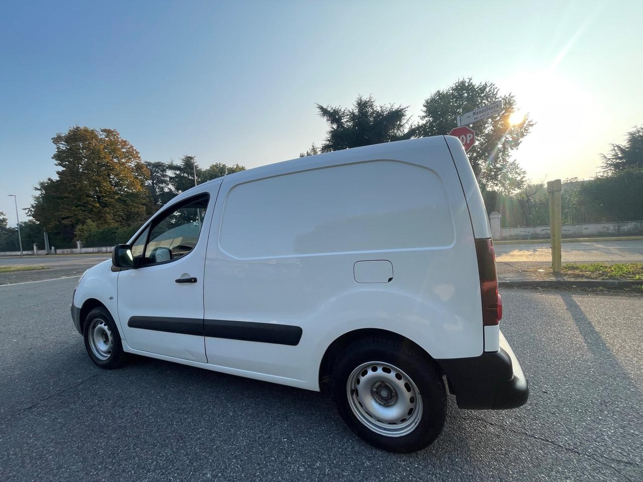 Peugeot Partner BlueHDi 75 L1 Furgone Pro
