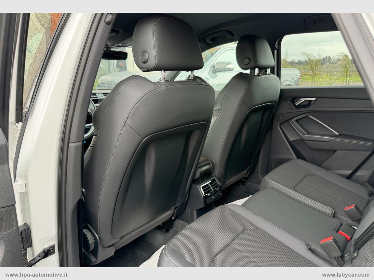 AUDI Q3 2.0TDI quattro S-LINE NAVI LED CERCHI 20 PELLE RETROCAMERA