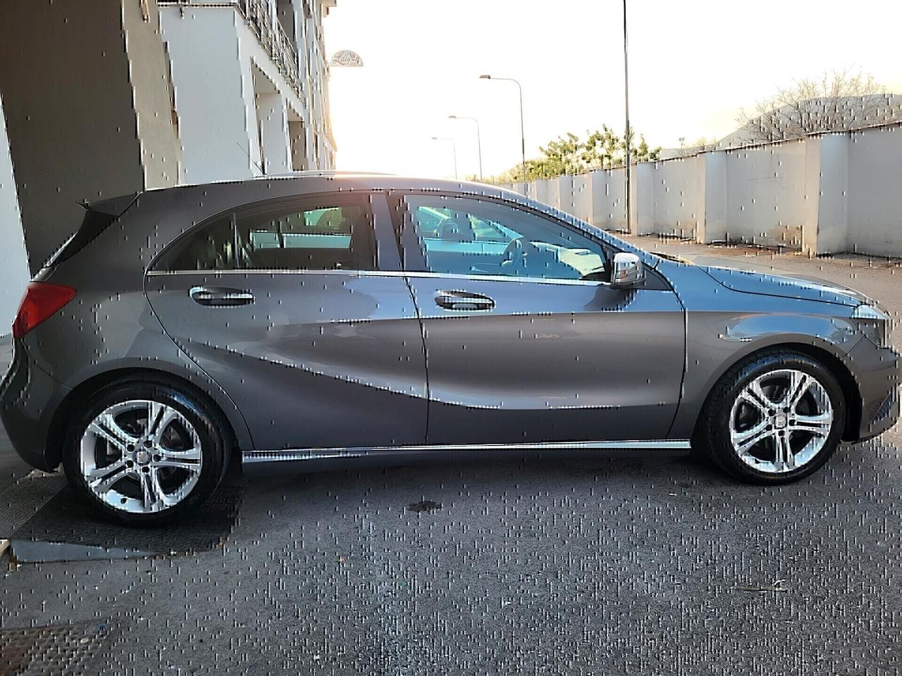 MERCEDES CLASSE A 180 1.6 BENZINA 122CV ANNO 02/13 KM 170.000 IN BUONO STATO