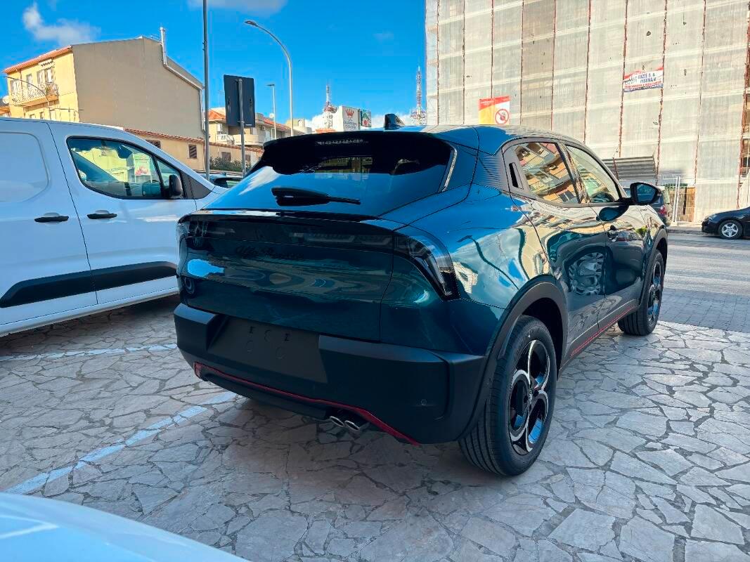 Alfa Romeo Junior 1.2 ibrida Speciale 145cv edct6
