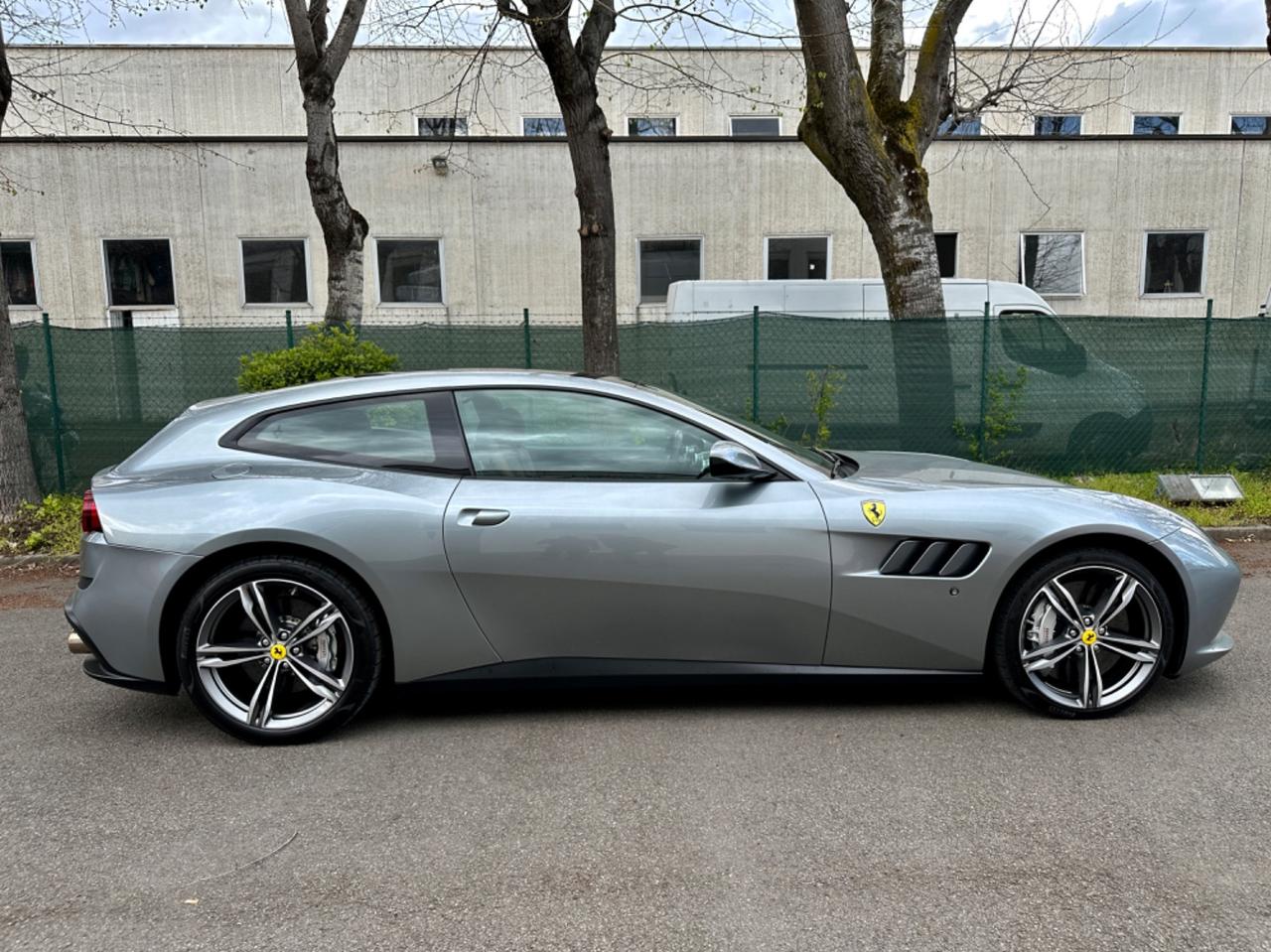 Ferrari GTC4 Lusso - PREZZO UNICO - LEGGERE