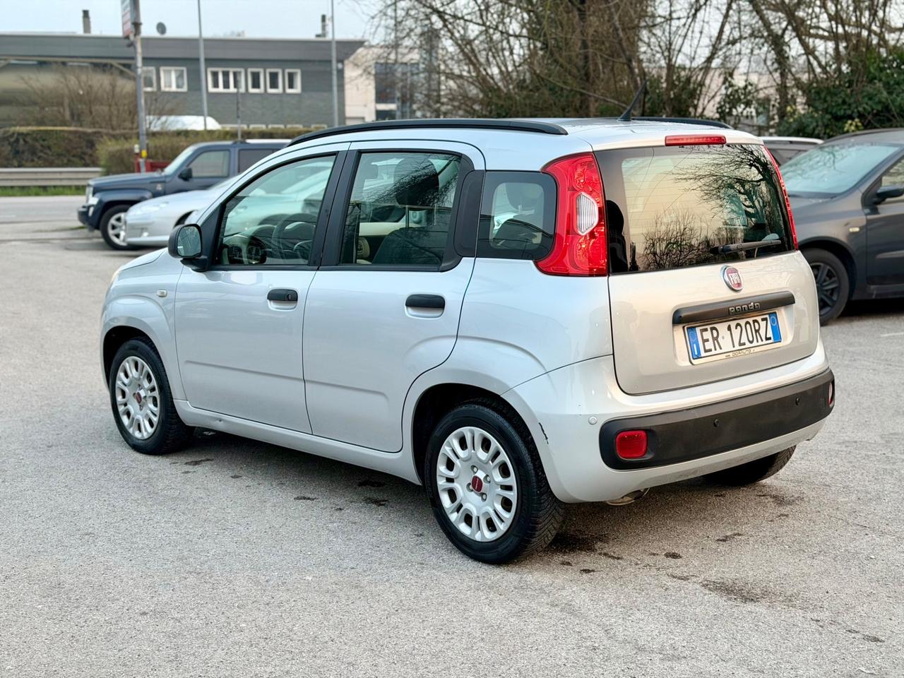 Fiat Panda 2013 1.2 Lounge km solo 120,000 ok neopatentati ! ! !