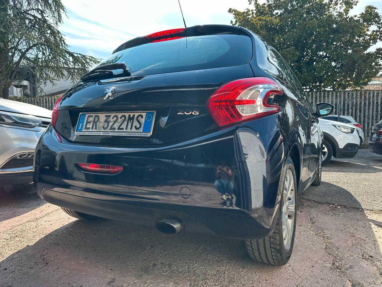 Peugeot 208 1.4 HDi 68 CV 3 porte Allure
