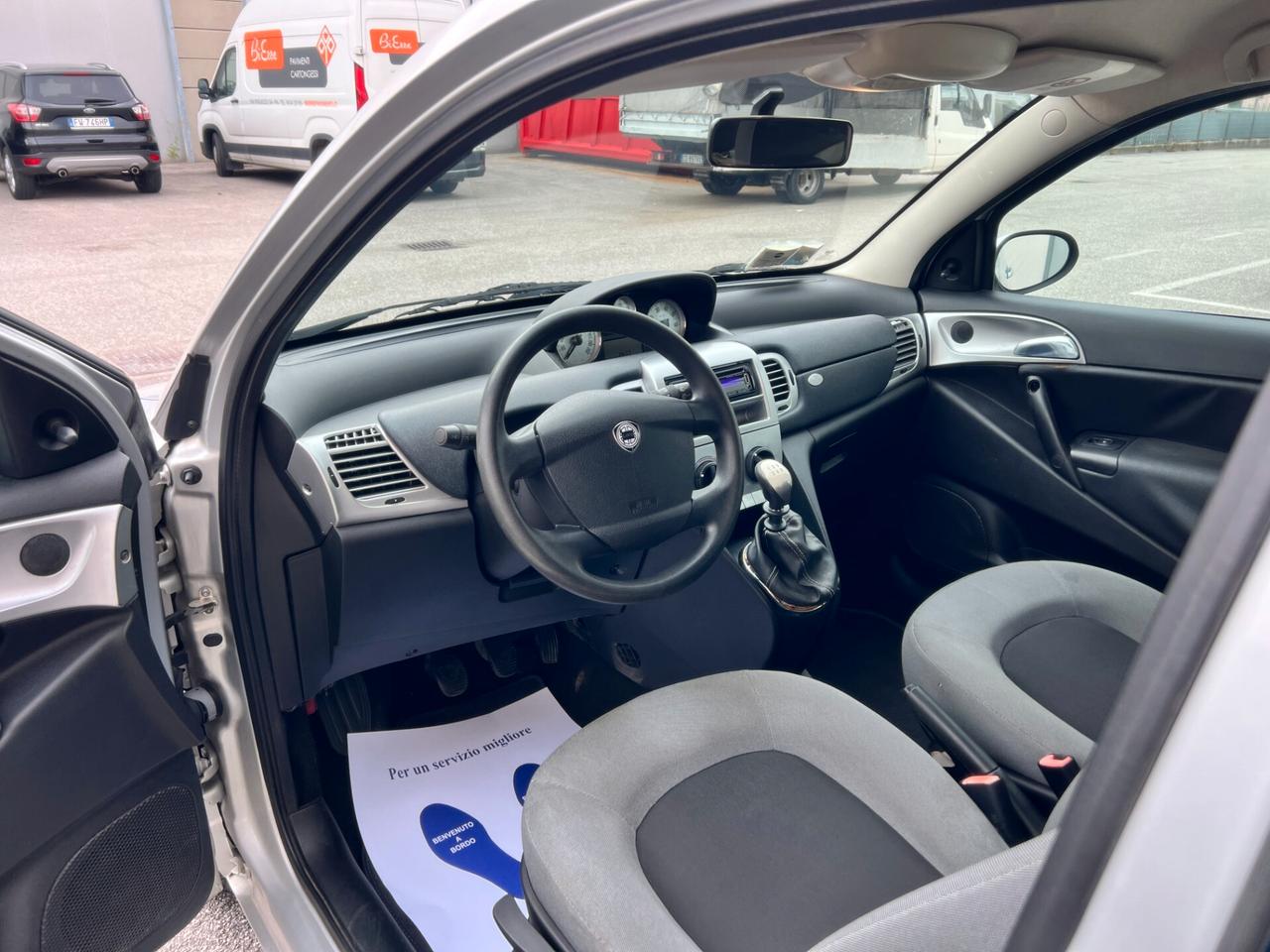Lancia Ypsilon 1.2 Argento