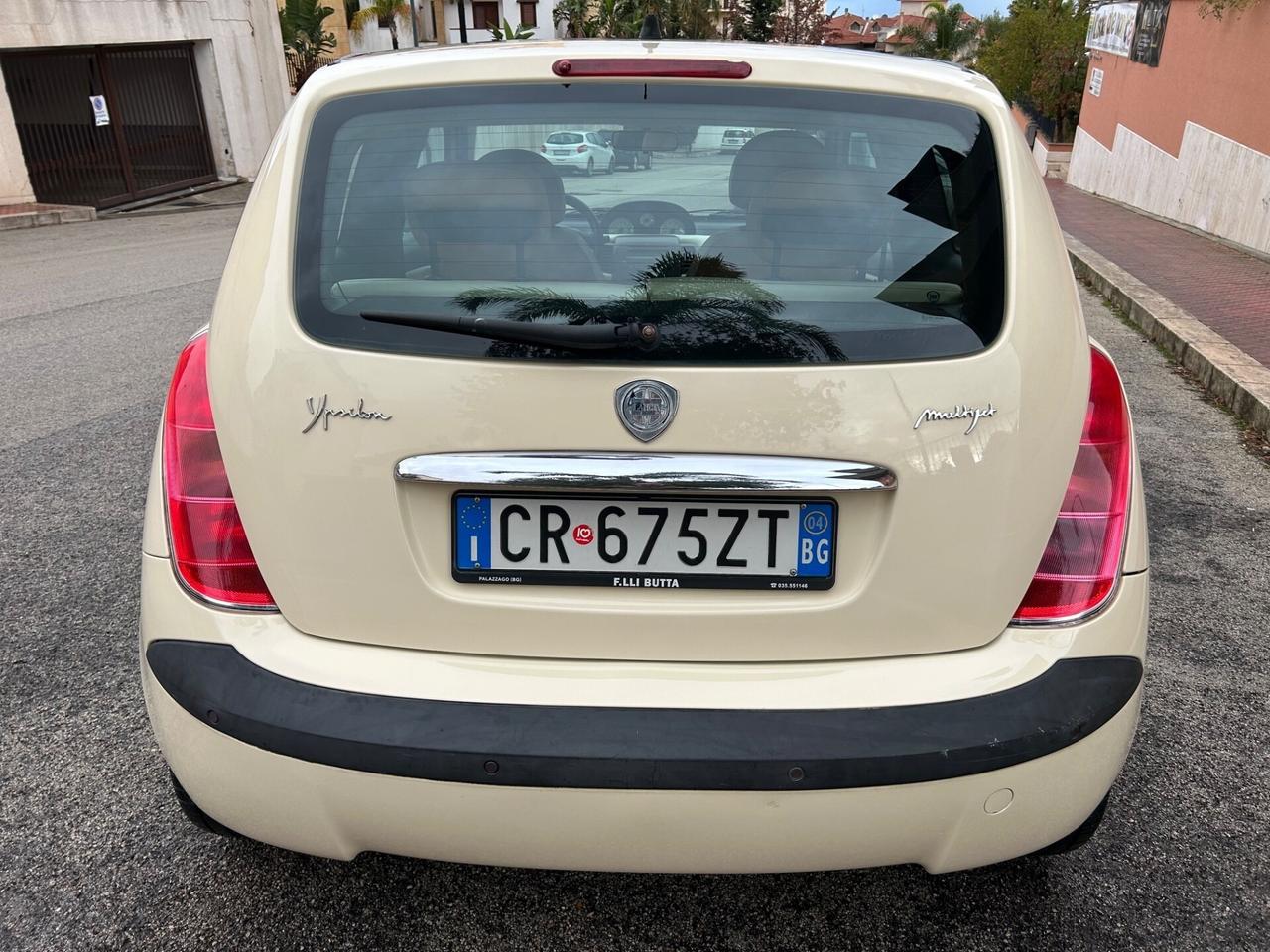 Lancia Ypsilon 1.3 Multijet ideale per neo patenta