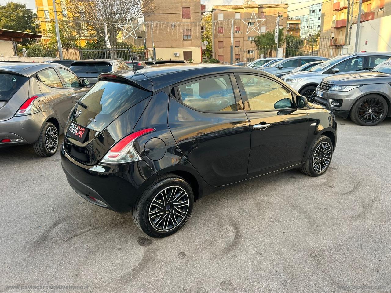 LANCIA Ypsilon 1.0 FireFly 5p.S&S Hybrid Silver