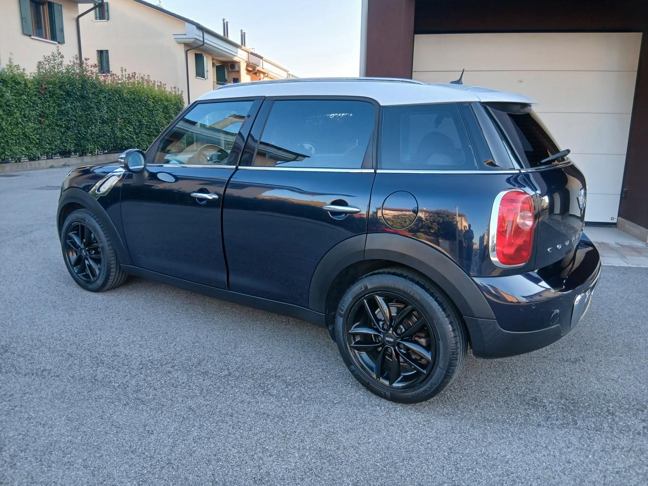 Mini Cooper D Countryman 1.6 full optional in pronta consegna