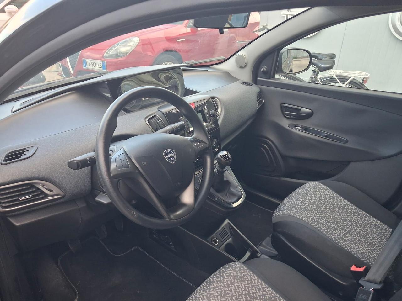 Lancia Ypsilon 1.2 69 CV 5 porte Elefantino Blu SOLI KM 58540 GARANZIA 12 MESI