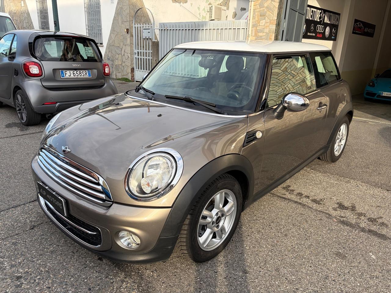 Mini 2.0 16V Cooper D Automatica
