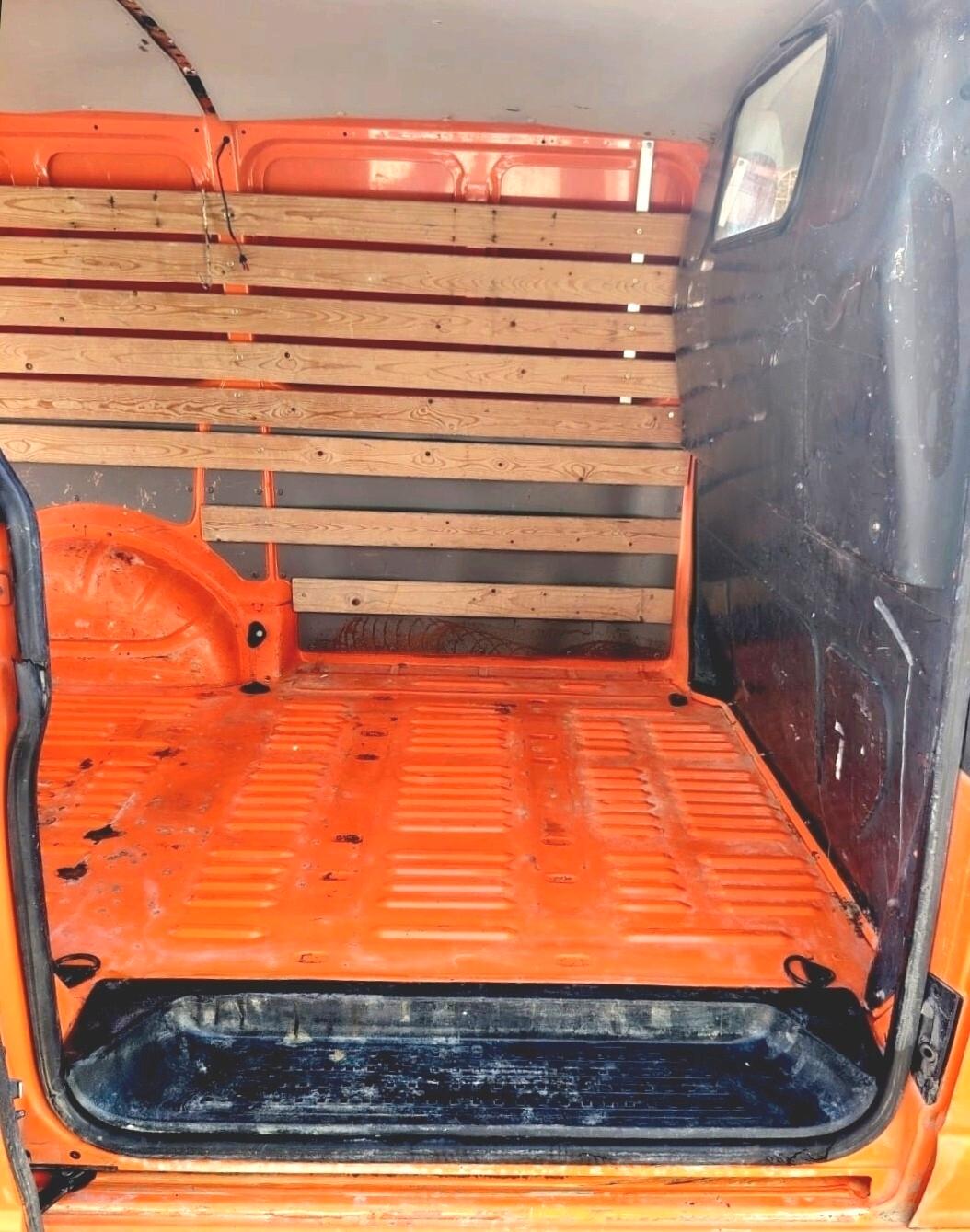 Volkswagen Transporter 1.9 TDI/84CV PL Kombi Duo