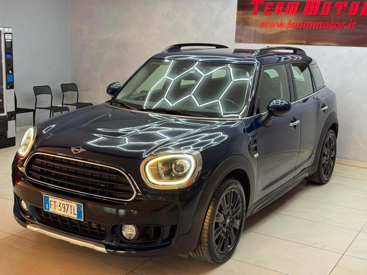 Mini One Countryman 1.5 Hype