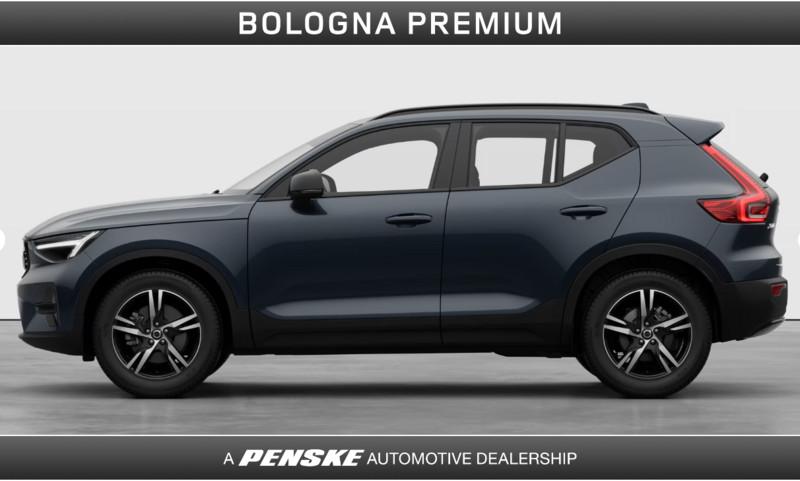 Volvo XC40 B3 automatico Plus Dark