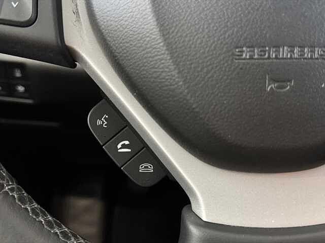 Suzuki S-Cross 1.4 Hybrid Top