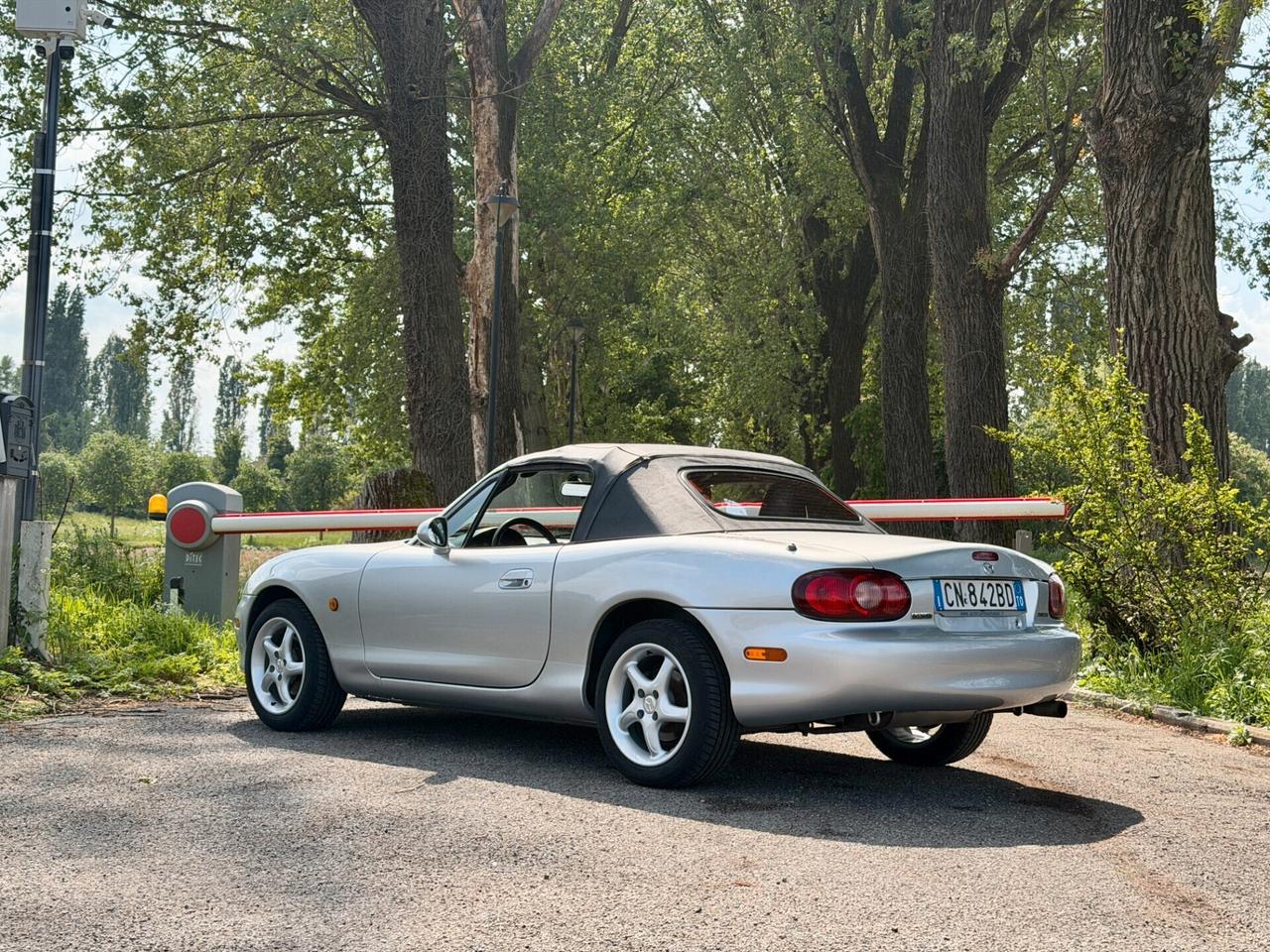Mazda MX-5 1.6i 16V cat Trilogy