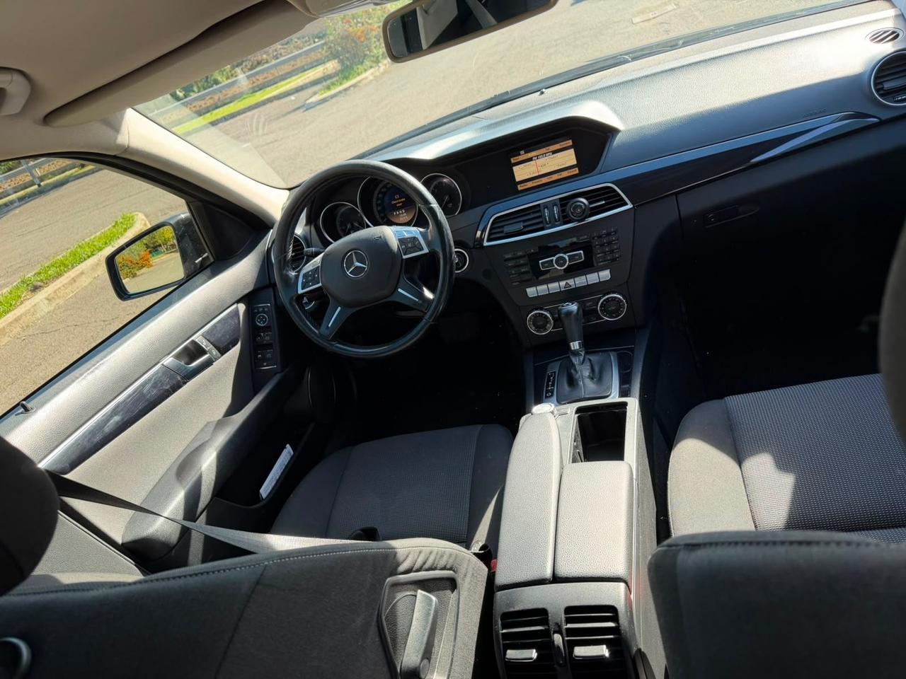 Mercedes-benz C 200 220 CDI BlueEFFICIENCY Elegance