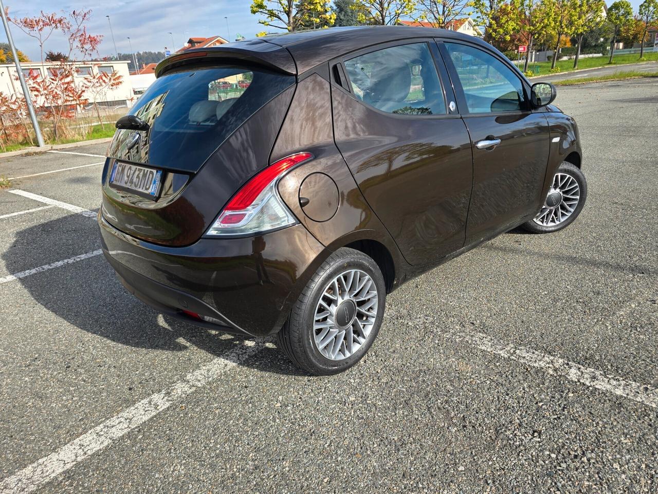 Lancia Ypsilon 1.2 69 CV 5 porte GPL Ecochic Gold