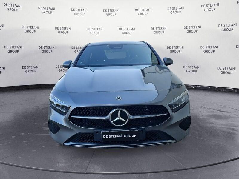 Mercedes-Benz Classe A A 180 d Progressive Advanced