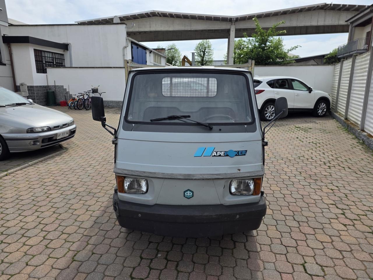 Piaggio Poker Ape 422 cilindra 14.5kw. - 19.7cv. Ribaltabile