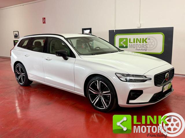 VOLVO V60 B4 (d) aut Ultimate Dark 19" IVA ESP. GARANZIA 24