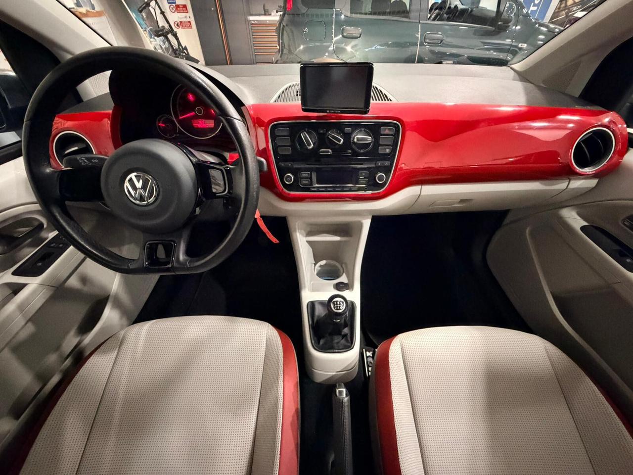 Volkswagen up! 1.0 75 CV 5p. high