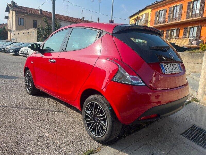 Lancia Ypsilon Ypsilon 1.0 FireFly 5 porte S&S Hybrid Platino