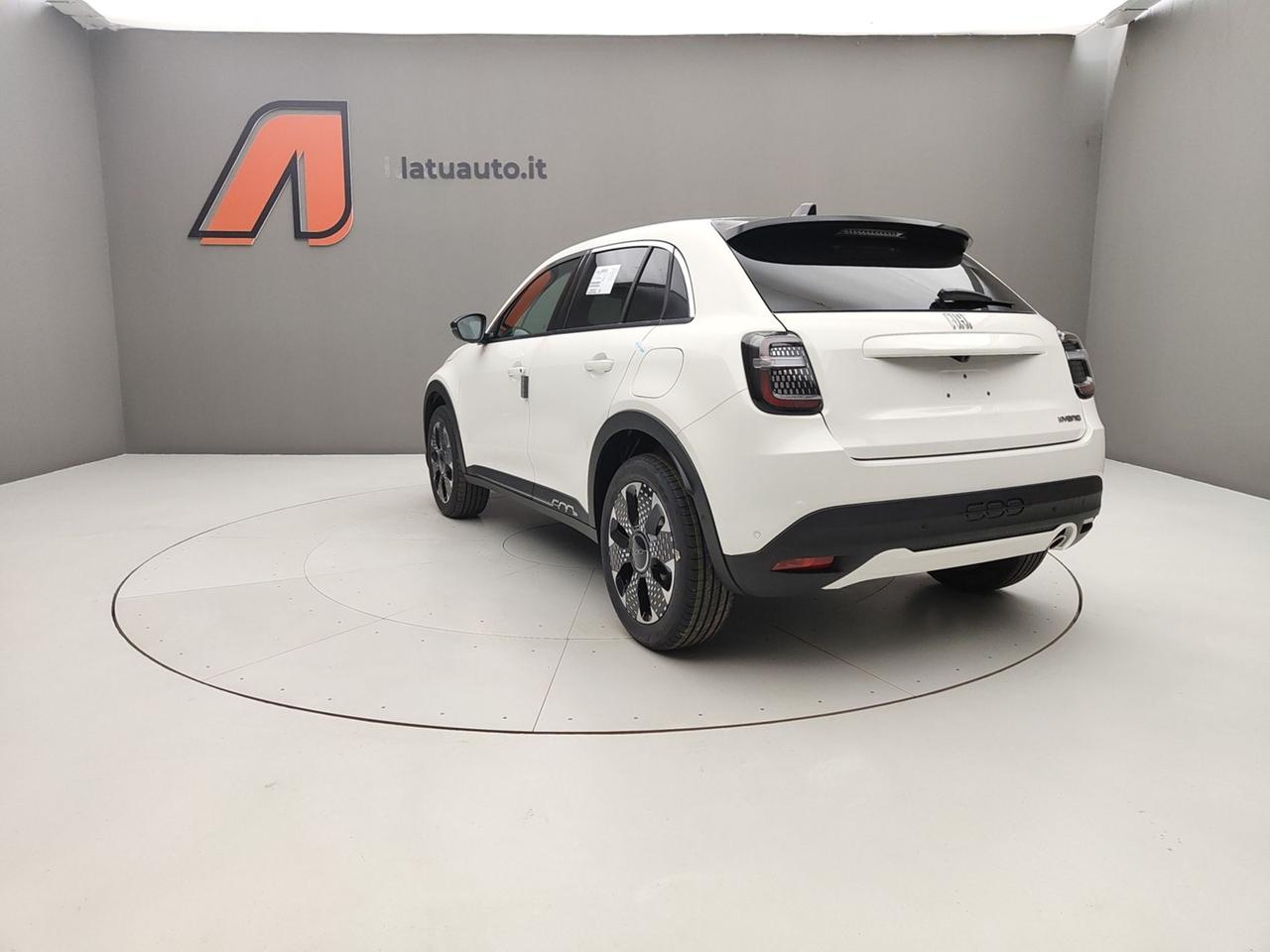 FIAT 600 IV 2023 1.2 MHEV 110CV DCT LA PRIMA