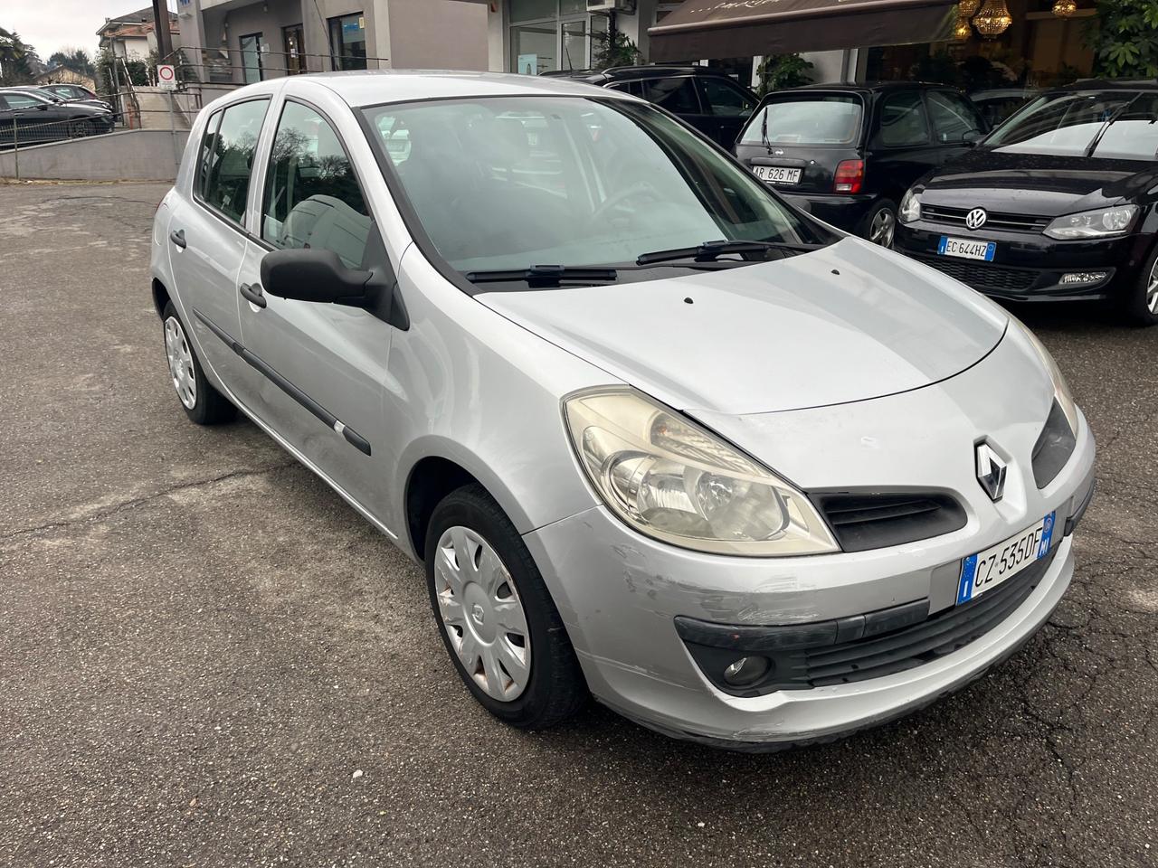 Renault Clio 1.2 16V 5 porte Luxe