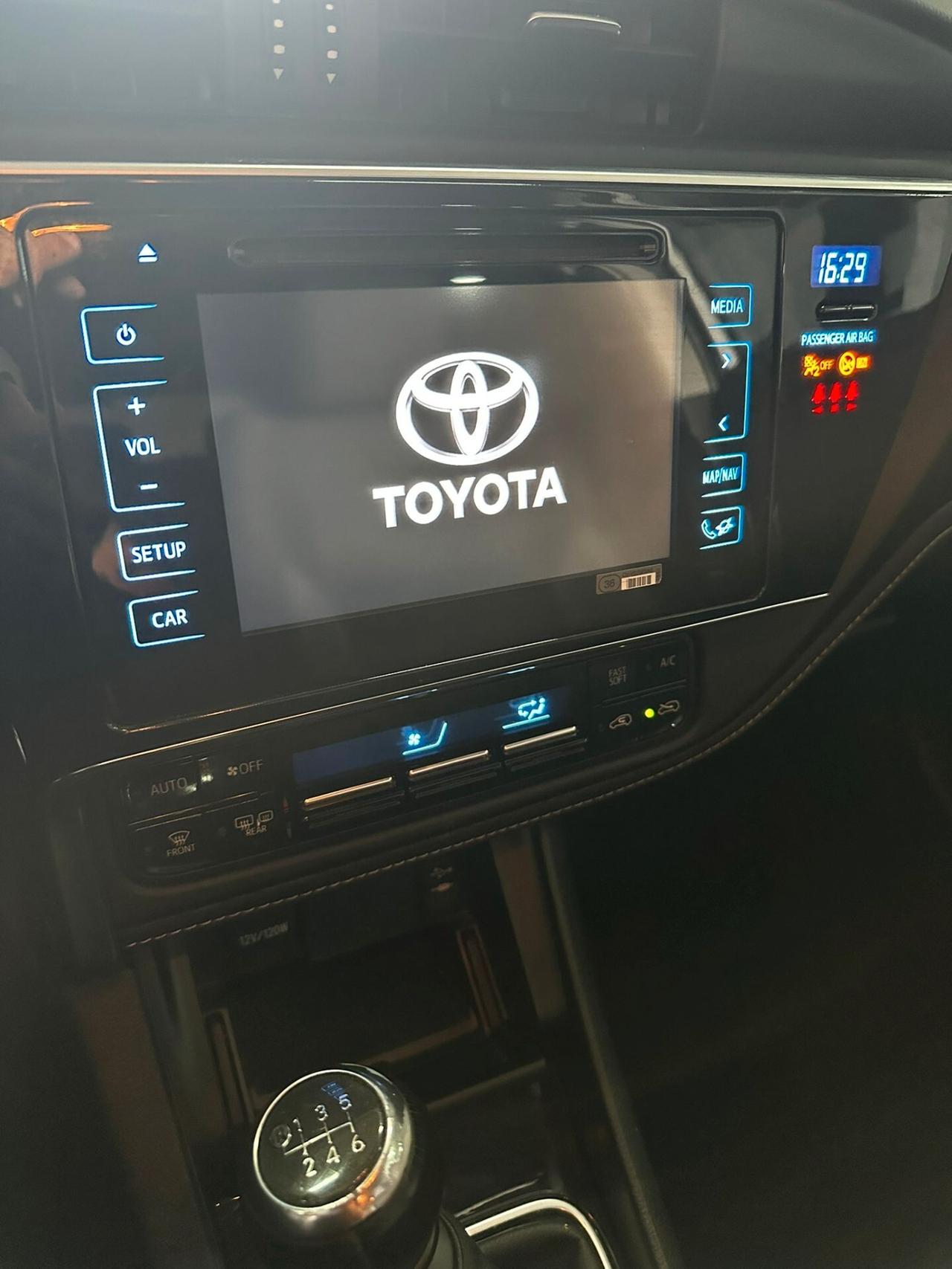 Toyota Auris 1.6 D-4D Lounge