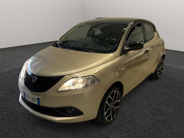 Lancia Ypsilon 1.2 Gold 69cv *NEOPATENTATI*